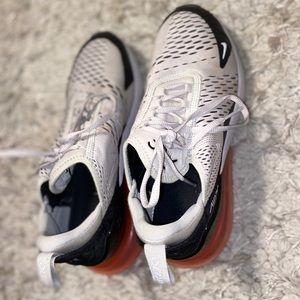 Nike air max 270’s size 6.5 youth
